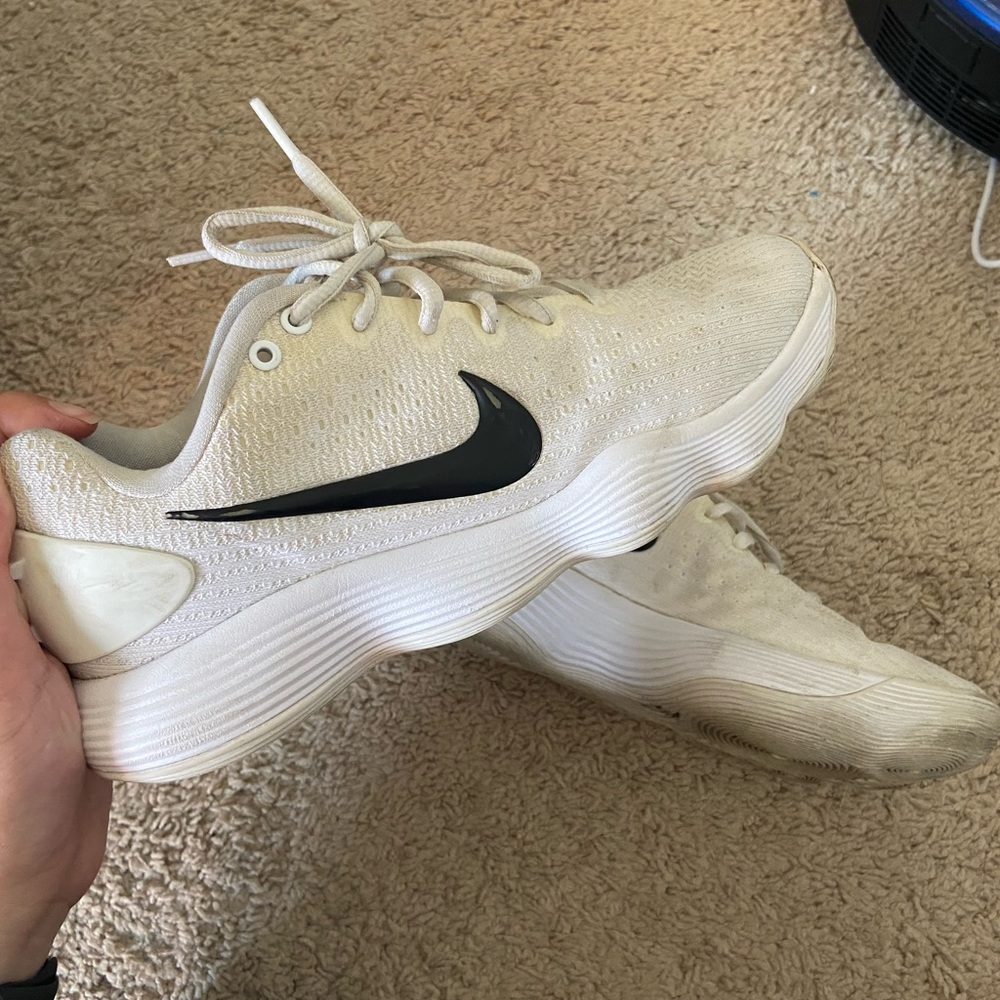 Nike Shoes Women's 897812-100 size 8 2017 TB White/Off White Basketball